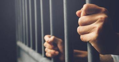 الحبس سنتين للمتهمين بالتعدي على مهندس ومنعه من أداء عمله بالنزهة