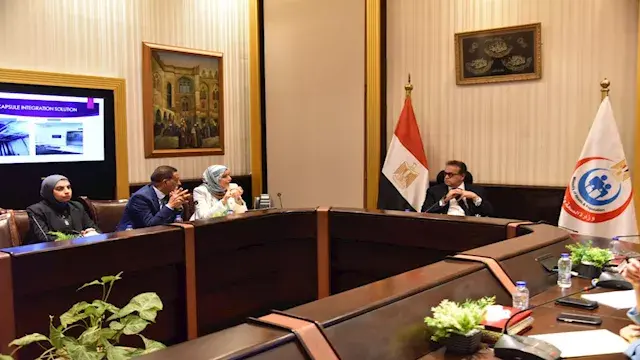 وزير الصحة يبحث تجهيز 50% من ا...