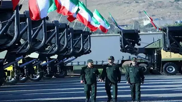الحرس الثوري الإيراني: واشنطن عاجزة عن حماية حلفائها وتسعى لاتفاق معنا