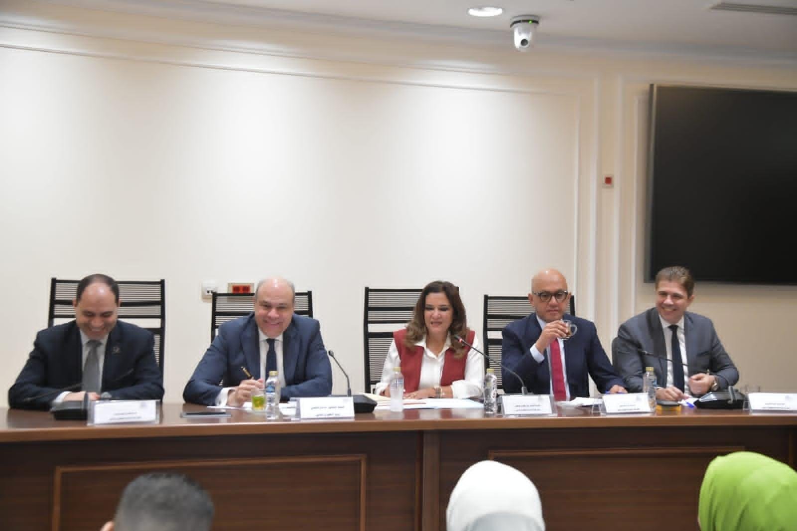 سياحة النواب تواصل بحث مشكلات...