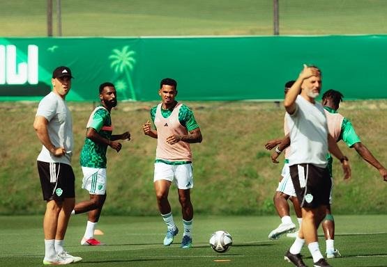 الأهلي السعودي يخسر ودية بورتي...