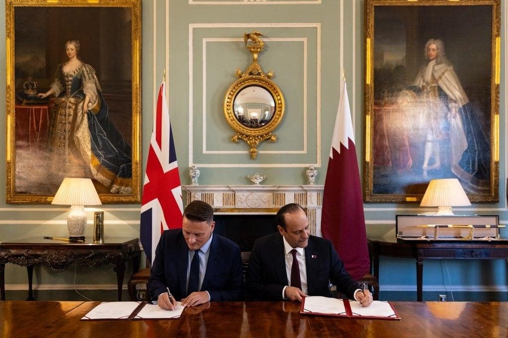 قطر وبريطانيا توقعان تمديد اتفاقية التعاون الدفاعي