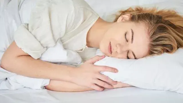 هل الميلاتونين والمغنيسيوم علا...