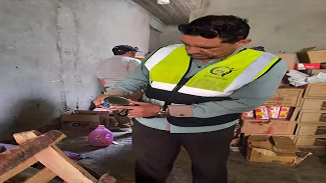 "فضلات فئران وسوس".. تفاصيل ضبط أغذية فاسدة في سوق الشعلة بالوادي الجديد