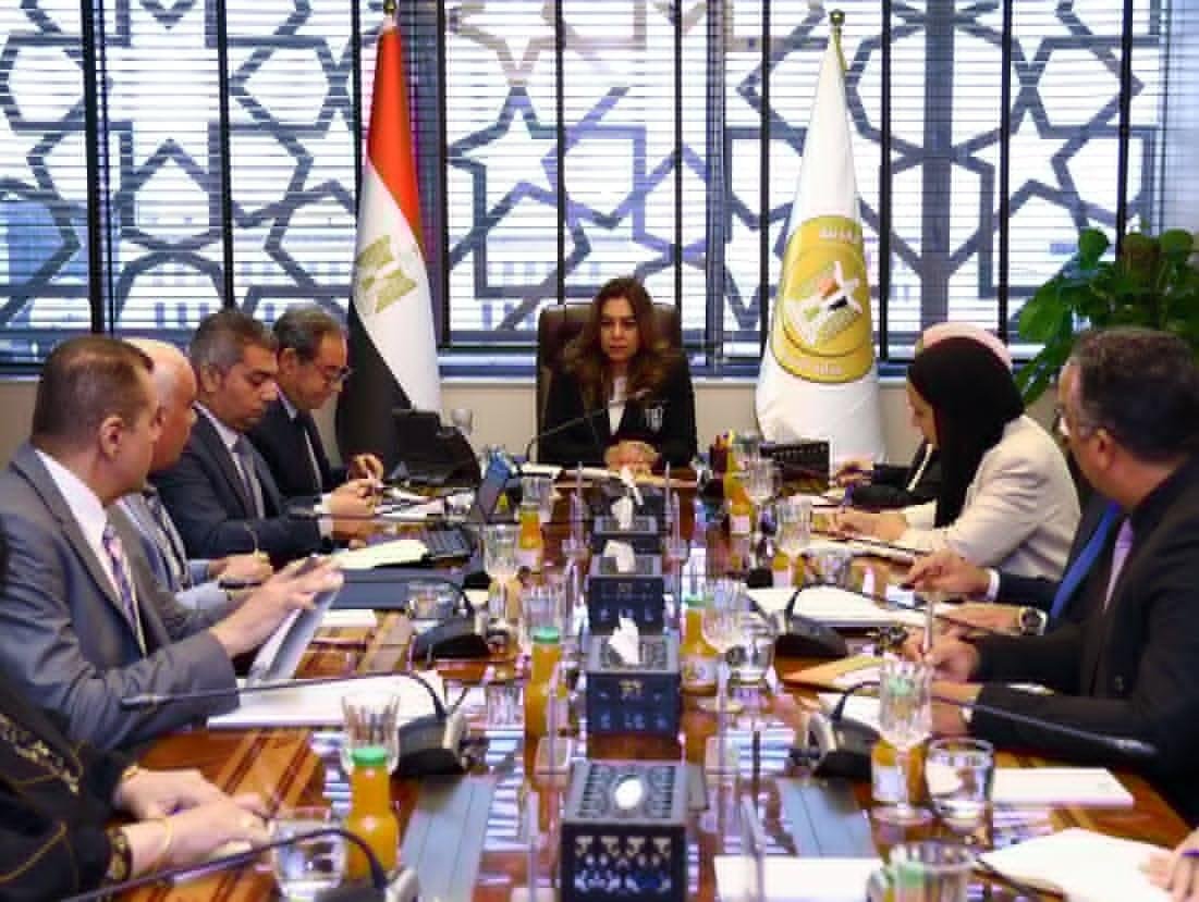 وزيرة التنمية المحلية والبيئة...