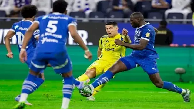 موعد مباراة الهلال والنصر في الكلاسيكو السعودي والقناة الناقلة