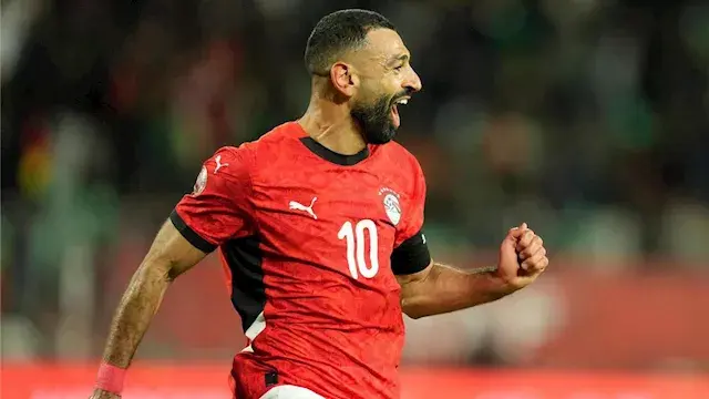 "صنع المجد".. فيفا يبرز محطات...