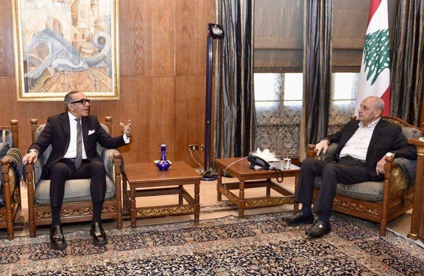 سفير مصر في بيروت يؤكد دعم أي...
