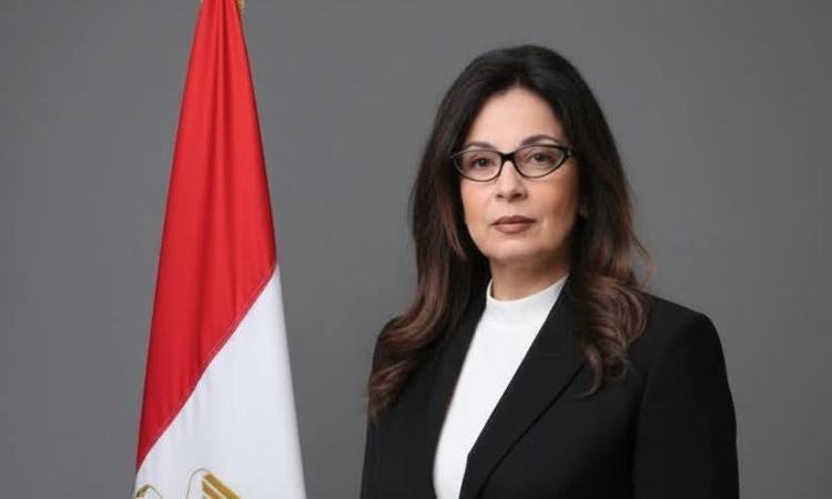 وزيرة الثقافة تقدم استقالتها ب...