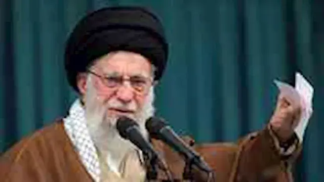 وصول جثمان خامنئي إلى مشهد تمه...