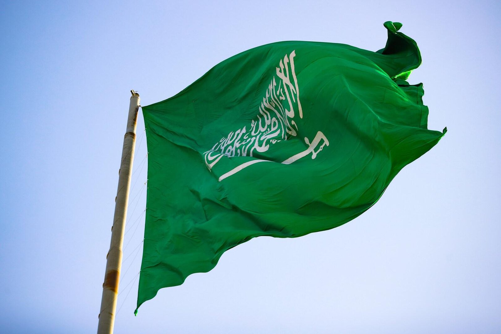 السعودية تطلق تحذيرات في أبها...