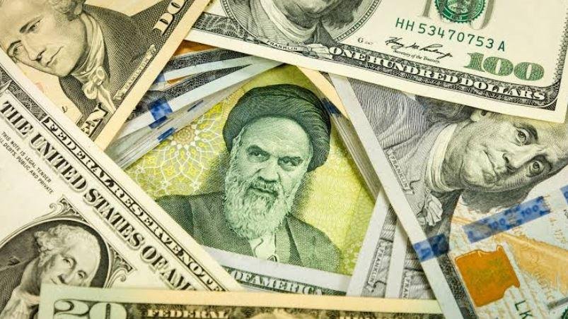 الريال الإيراني يواصل الانهيار...