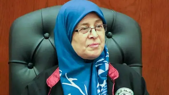 من "ربة منزل" لـ "صانعة جيل".....