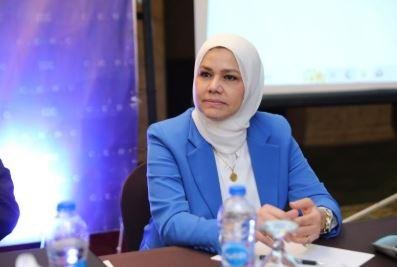 رشا عبدالعال: 14% ضريبة على إي...