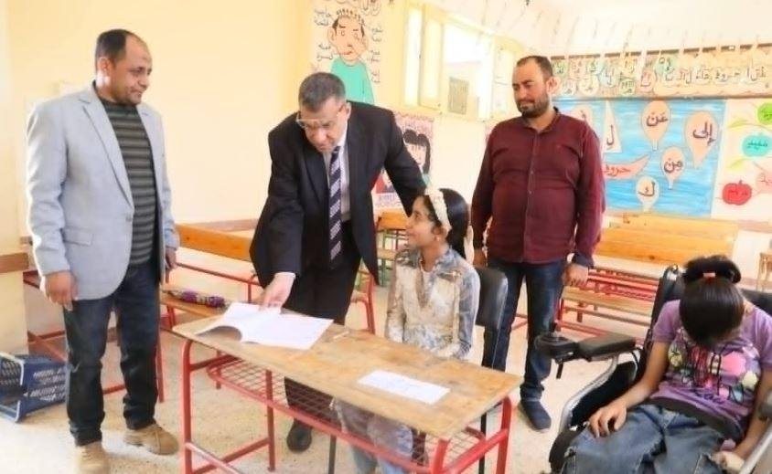 مدير تعليم الوادي الجديد يتفقد...