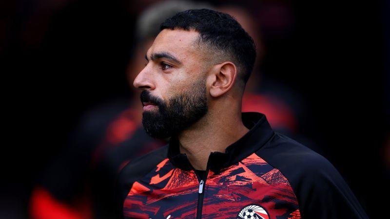 "أبو ليل نوّر".. منتخب مصر ينشر اللقطة الأولى لمحمد صلاح من المعسكر