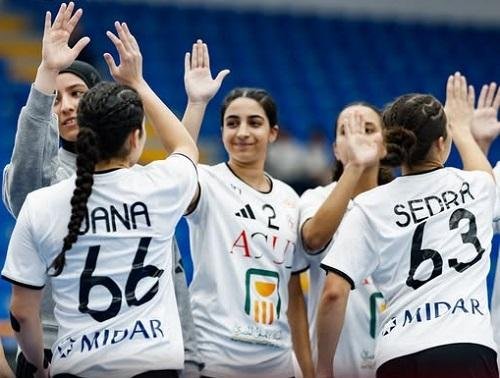 منتخب ناشئات اليد يفوز على سوي...