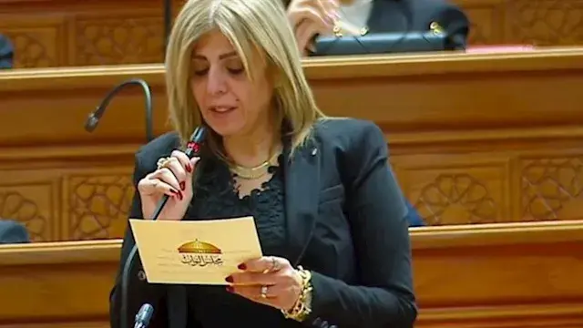 مقترح برلماني يتيح للنساء الطل...