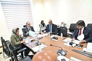 لجنة القوى العاملة بالنواب تنا...