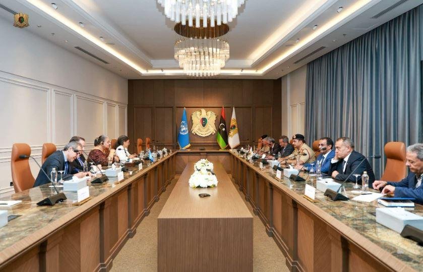 المبعوثة الأممية تبحث مع صدام...