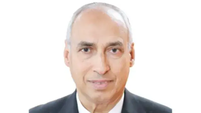 بعد حلف اليمين.. من هو المستشا...