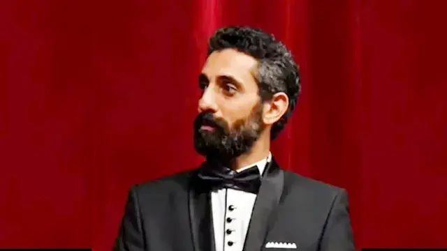 بعد إعلانه البحث عن فرصة عمل.....