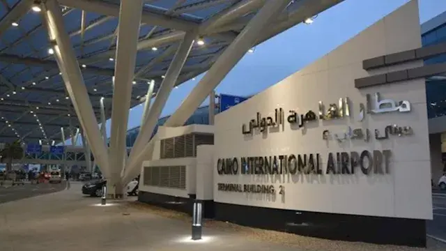 وزير الطيران يكشف تفاصيل صفقات...