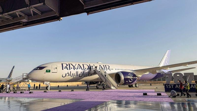 السعودية.. تمديد تعليق العمليات التشغيلية في مطار الملك خالد بالرياض
