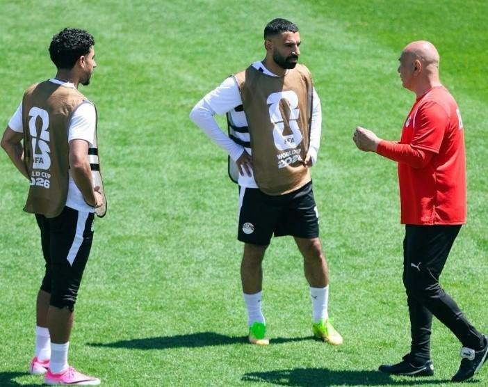 ليفربول يدعم نجمه في مواجهة صل...
