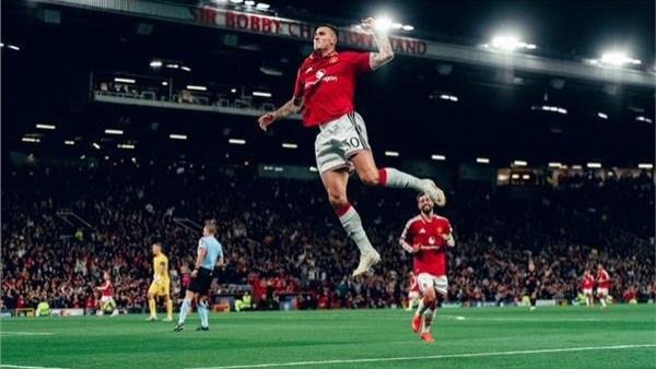ليساندرو مارتينيز يعتذر لإدارة مانشستر يونايتد بعد انتقاداته عقب الخسارة أمام أتلتيكو مدريد