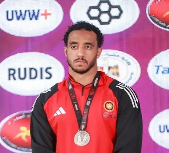 لاعب المصارعة الهارب: لو قعدت...