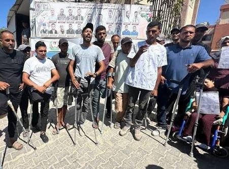جرحى ومبتورو أطراف ينظمون وقفة...