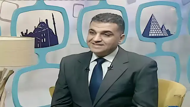 أستاذ علوم سياسية: الزيارات ال...