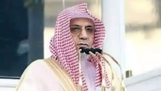 بالتوبة والعمل الصالح.. خطيب ا...