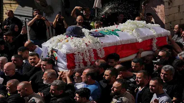 لبنان.. تشييع جثمان الصحفية أم...