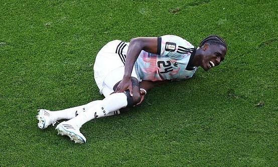 ديلي ميل: إصابة أونانا بالرباط...