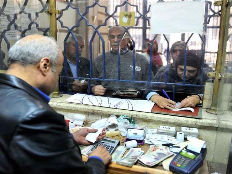 رئيس التأمينات يعتذر عن تأخر ب...