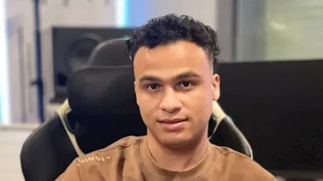 بعد أغنية "الألوان"..كيف رد مص...