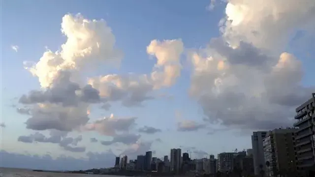 أمطار رعدية ونشاط للرياح.. الأ...