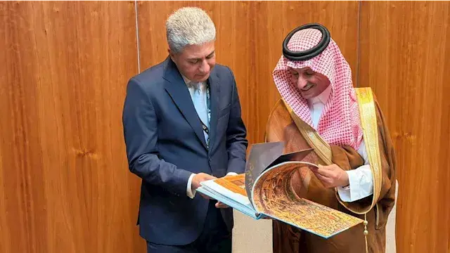 وزير السياحة يبحث مع نظيره الس...