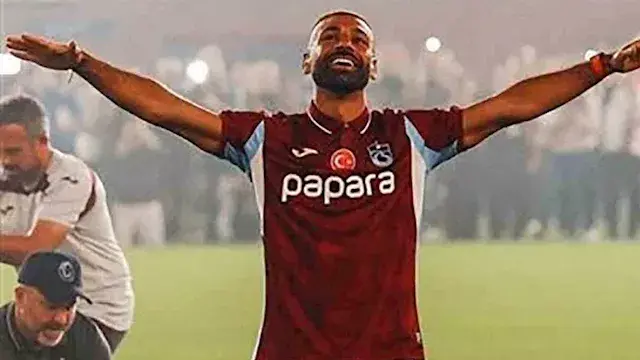 بالفيديو.. هتافات مسيئة من جما...