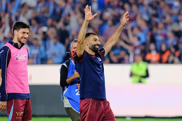 تقرير: محمد صلاح الذراع اليمنى لمدرب طرابزون داخل الملعب