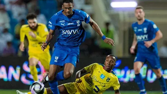 الهلال يكتسح الحزم بثلاثية ويواصل مطاردة النصر بدوري روشن