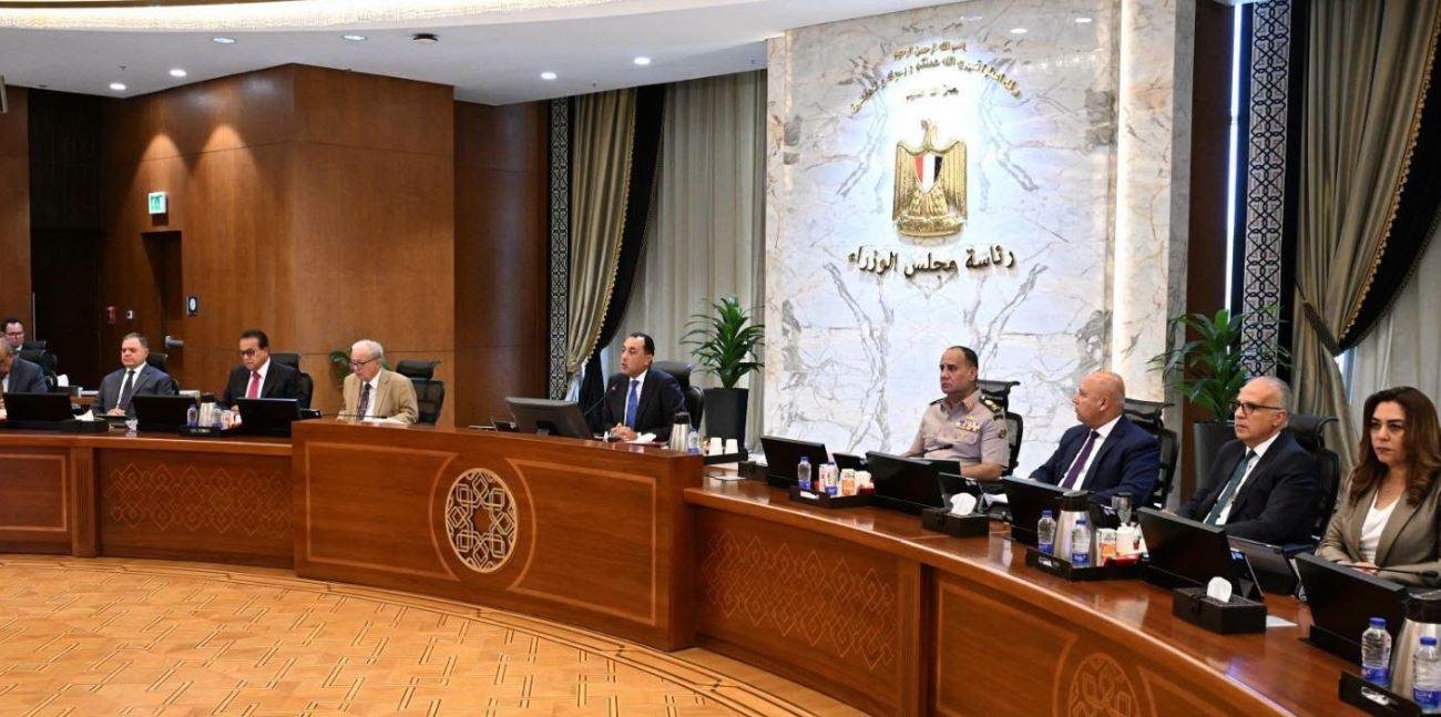 مدبولي يهنئ مزارعي مصر بالعيد...