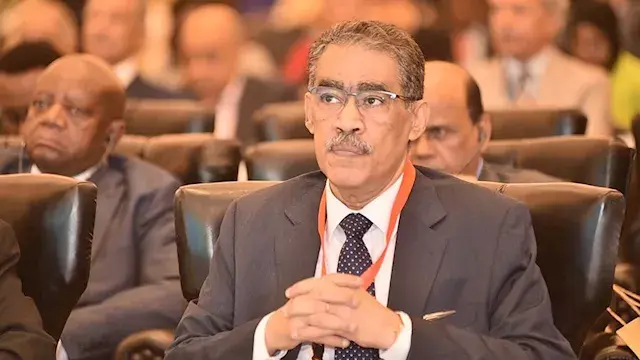 وزير الدولة للإعلام يدعو لإطفا...