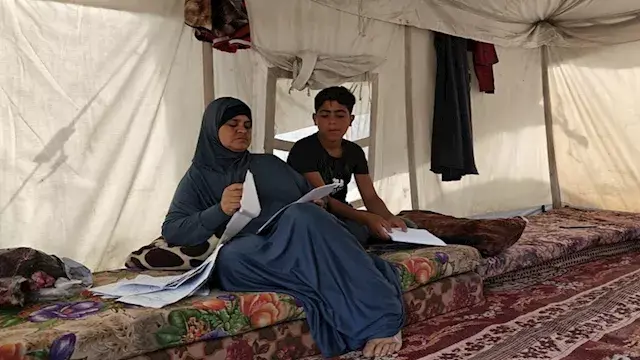 مرضى السرطان بغزة.. بين ضيق ال...