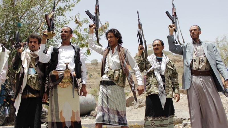 قيادي حوثي يعلق على إعلان استهداف الجماعة لمحطة في المدينة المنورة