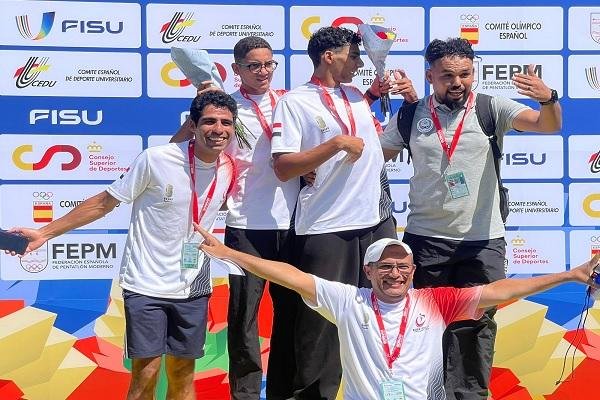 وزير الرياضة يهنئ منتخب مصر بت...