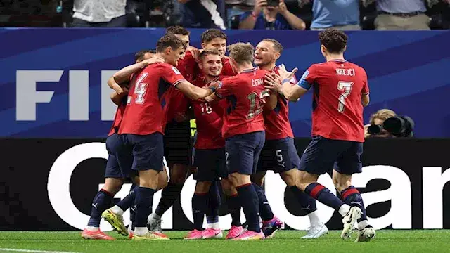 فيديو هدف منتخب التشيك في مرمى...