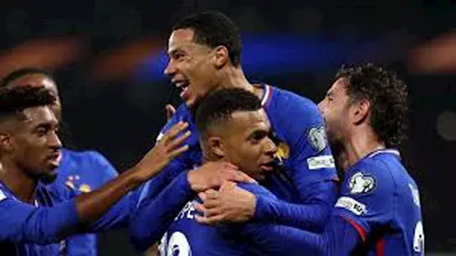 لحظة بلحظة.. فرنسا 1 -0 السويد...